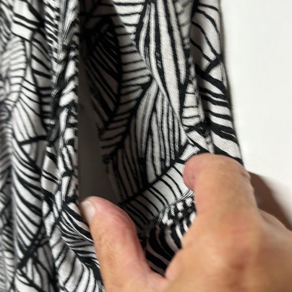 Loft Outlet Black & White Mini Short Skirt - Picture 7 of 7